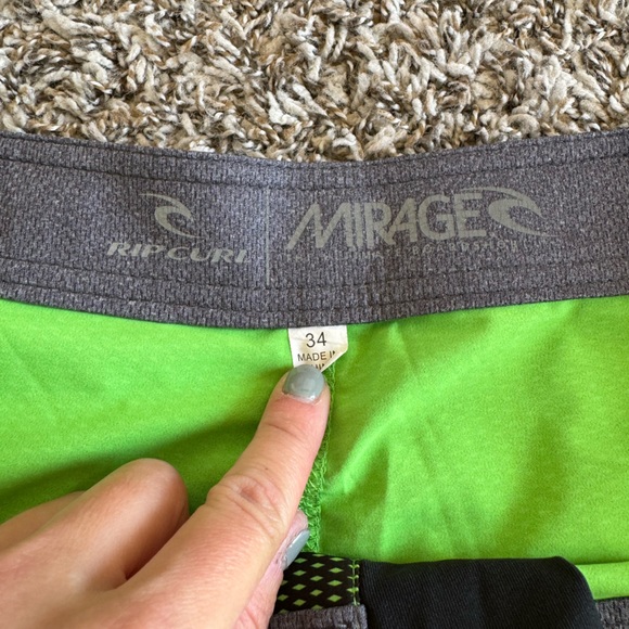 Men’s Green Rip Curl Boardshorts - Picture 4 of 8